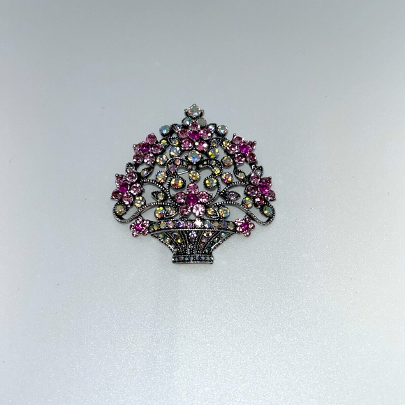 Rhinestone Flower Bouquet Vintage Inspired Brooch - Picture 9 of 12